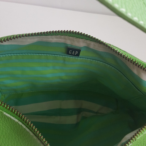 Gap green leather bag. - Picture 3 of 6